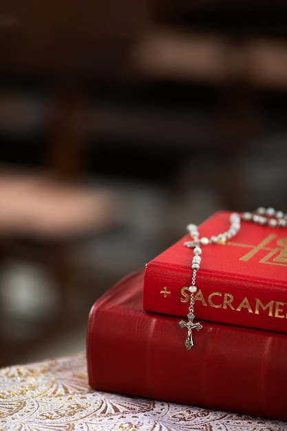 Free photo holy communion concept with bible