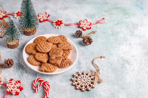 Free photo homemade delicious gingerbread cookies.