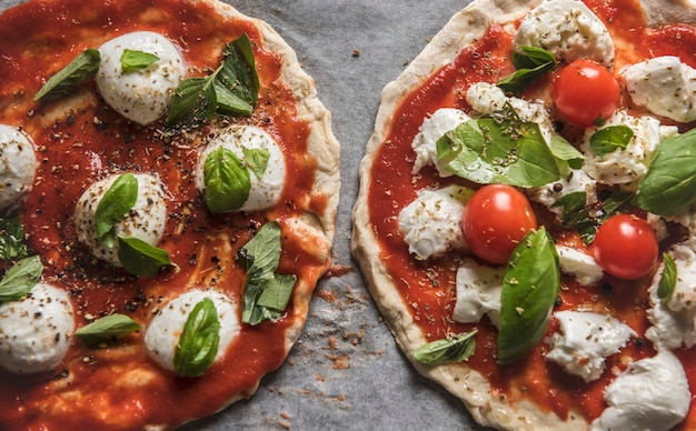 Idea di ricetta per la fotografia di cibo per pizza fatta in casa