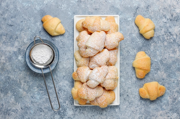 Free photo homemade rugelach with jam filling