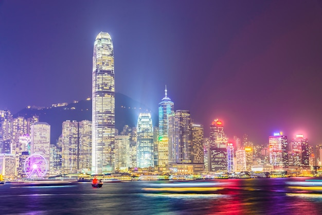 香港 -  2015年10月14日：10月14日に香港のスカイラインで