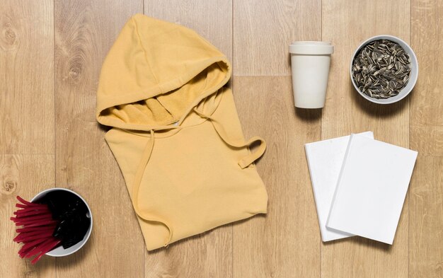 Hoodie and bowl with seeds