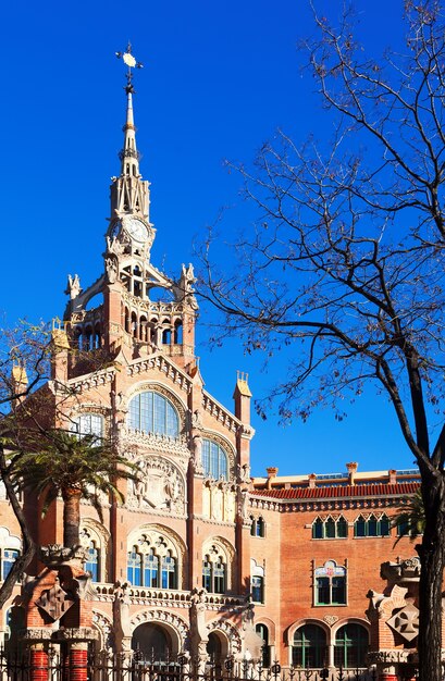 バルセロナ、スペインの聖十字架と聖パウロの病院