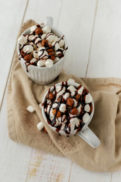 Free photo hot cacao with marshmallow