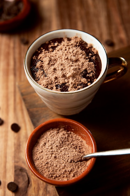 Foto gratuita disposizione bevanda cioccolata calda