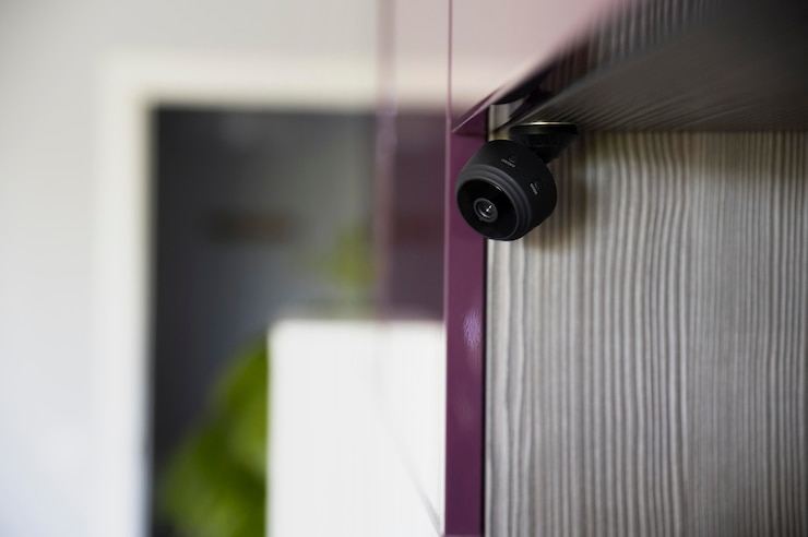 Free Photo house automation with camera