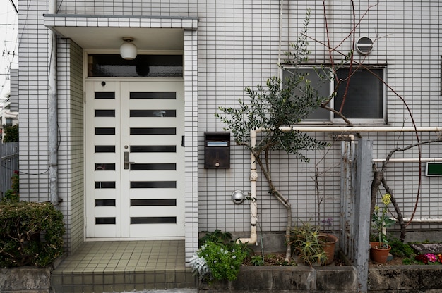 집 입구와 자연 일본 문화