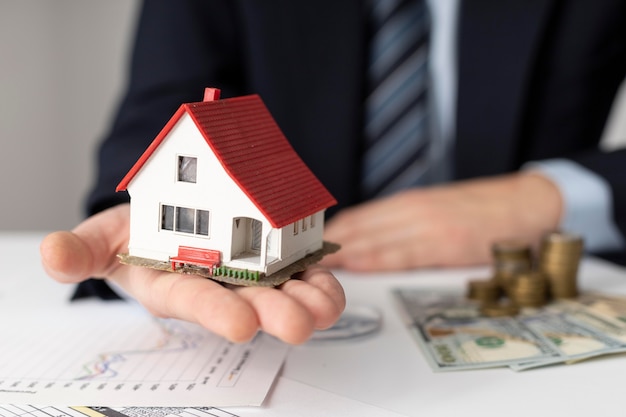 house investments elements composition
