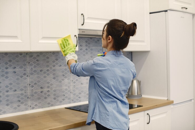 Free Photo housewife woking at home.
