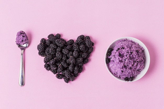 I love ice cream with blackberries top view