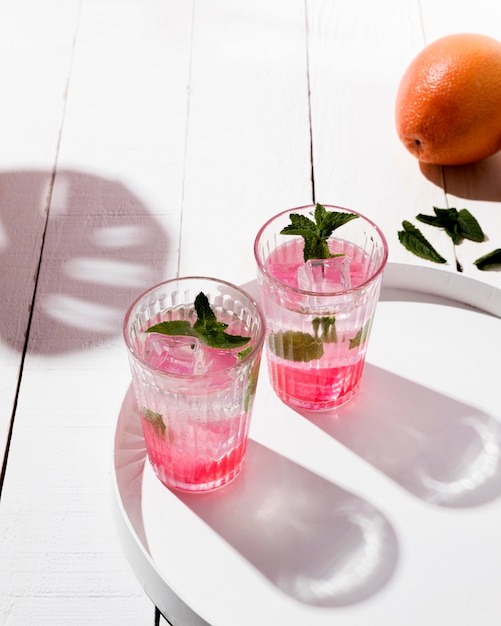 Free photo ice cold fruit aroma drink