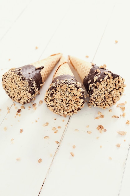 Ice cream cones with almond and chocolate