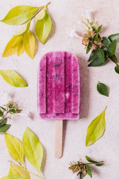 Ice cream sticks flavored on table