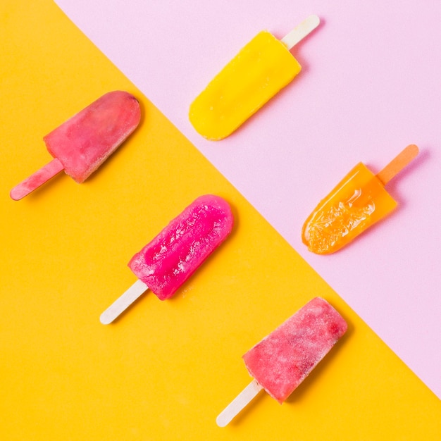 Free photo ice cream sticks sweet flavored