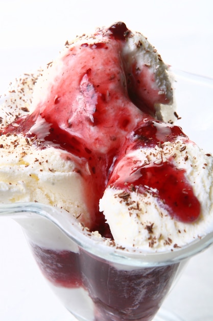 Ice cream with strawberries