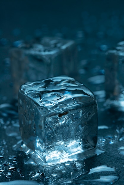 Free photo ice cubes arrangement still life