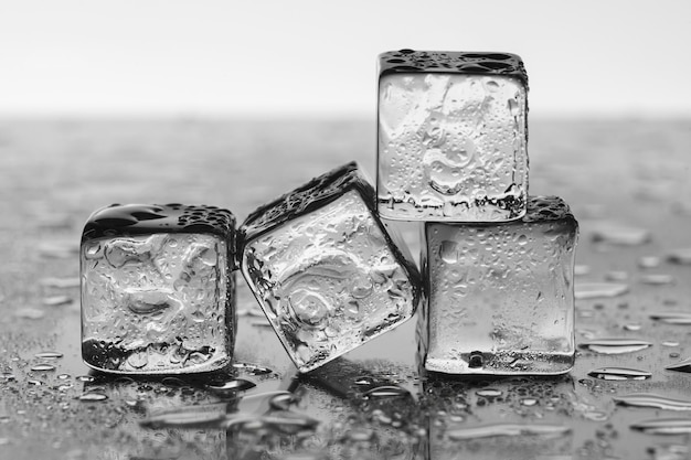 Natura morta di disposizione dei cubetti di ghiaccio