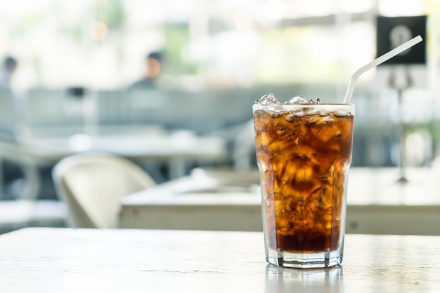 Free photo iced cola on the table