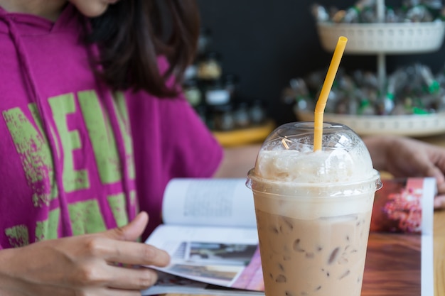 Free photo iced milk tea