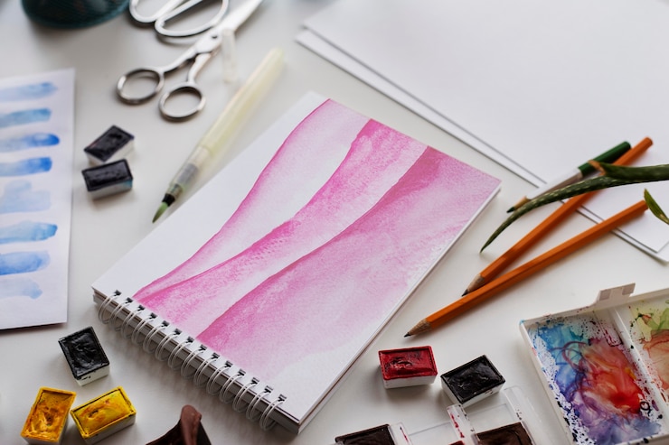 Free Photo illustrators tools arrangement still life