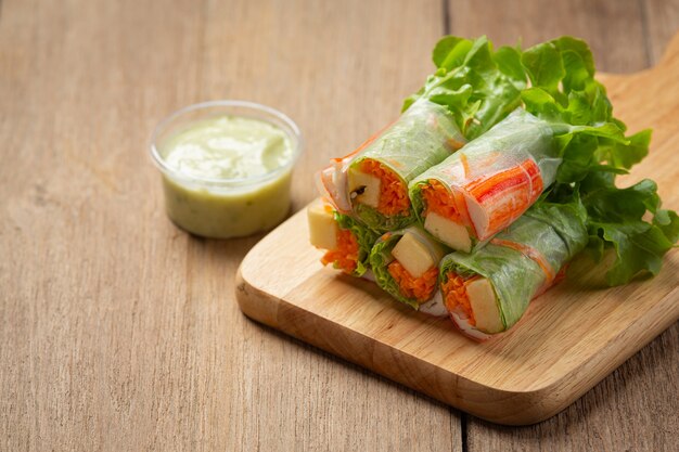 Imitation crab stick fresh vegetable salad rolls