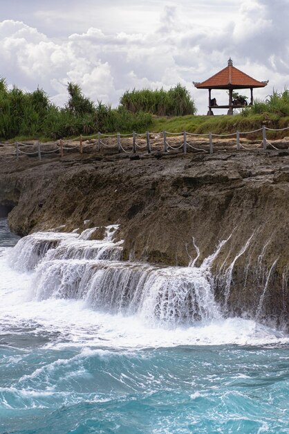 Indonesia, nusa lembongan island, devil's tear natural fountain