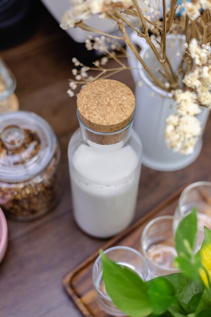 Ingredients for chia pudding