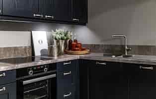 Free photo interior of a modern kitchen with wooden details