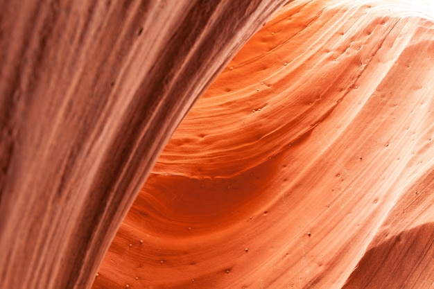 Интерьер каньона антилопы, волнующие оранжевые волны из камня