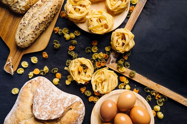 Italian food concept with pasta and bread