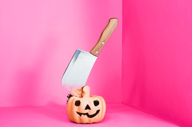 Jack-o-lantern with cleaver