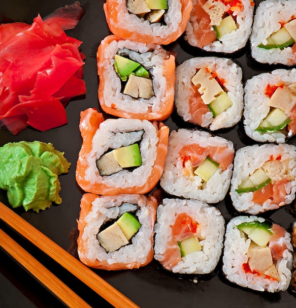 日本食-寿司と刺身