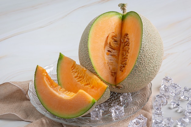 Free photo japanese melon or cantaloupe, cantaloupe, seasonal fruit, health concept.