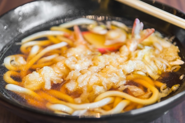 Free photo japanese tempura udon