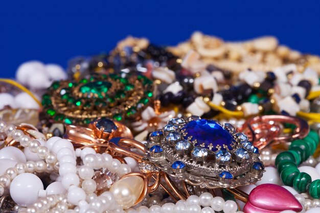 Gems Galore Trend Hubs Bounty