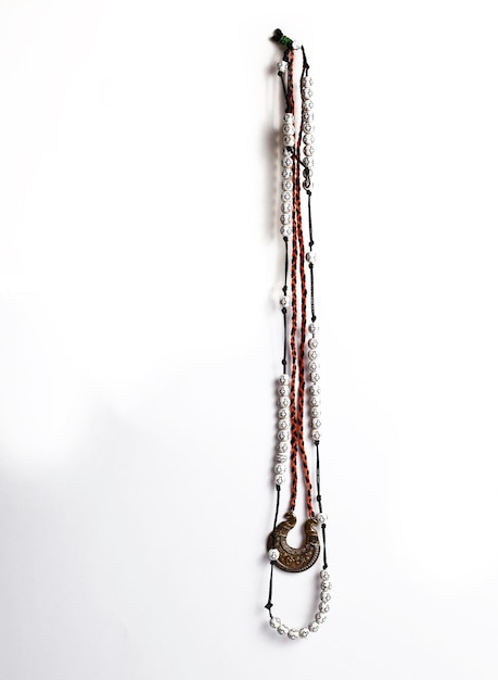 Фон ювелирного ожерелья с местом для текстового баннера Модные аксессуары