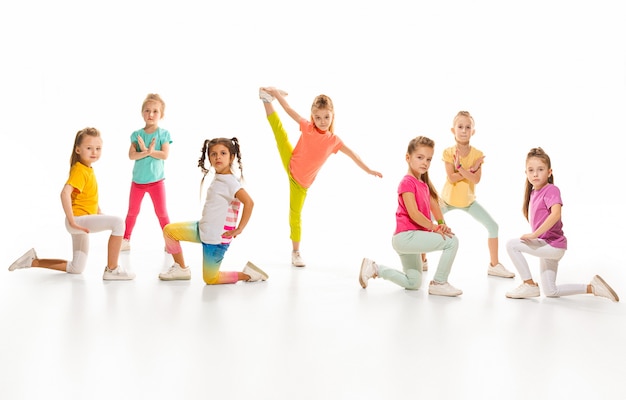 Детская школа танцев, балет, хип-хоп, стрит, фанки и современные танцоры
