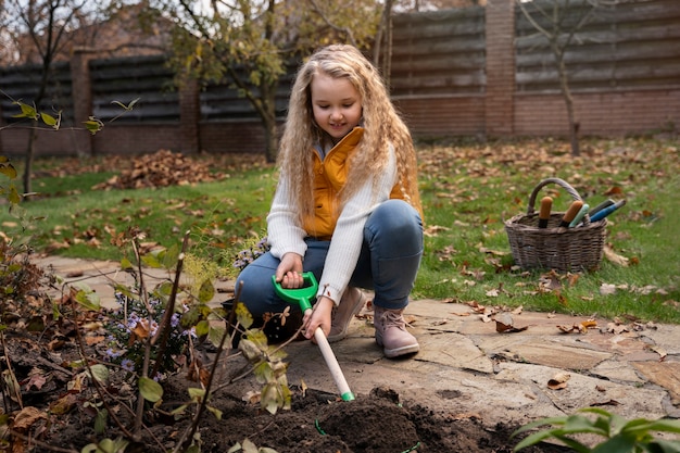 Kids learnign about environment