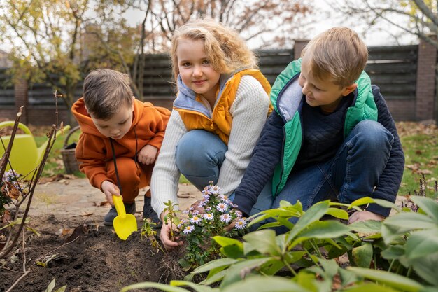 Kids learnign about environment