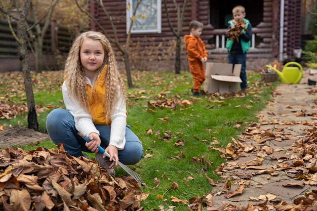 Kids learnign about environment