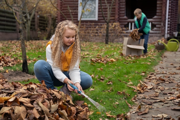 Kids learnign about environment