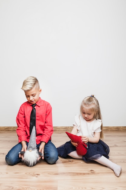 Free photo kids playing at christmas