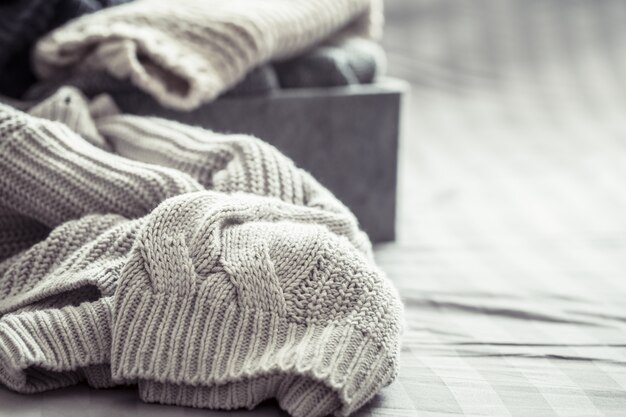 вязаные теплые свитера