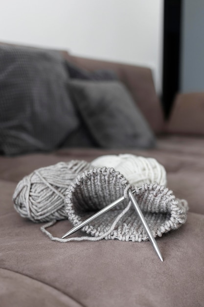 Free photo knitting wool thread close up