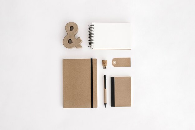 Free Photo kraft paper office supplies