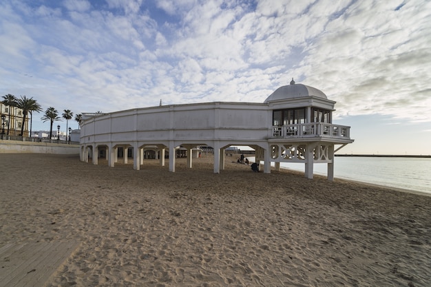 스페인에서 낮 동안 La Caleta Playa