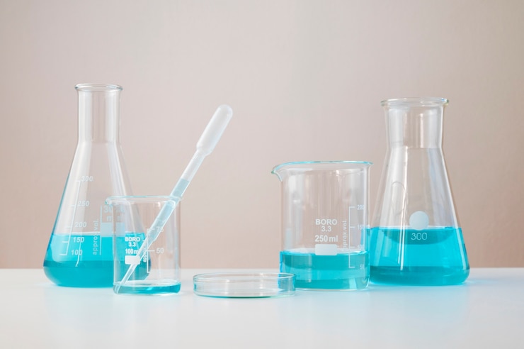 Free Photo laboratory supplies for medical work