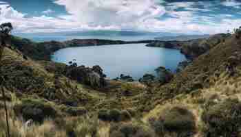 Free photo a lake in the mountains with a cloudy sky