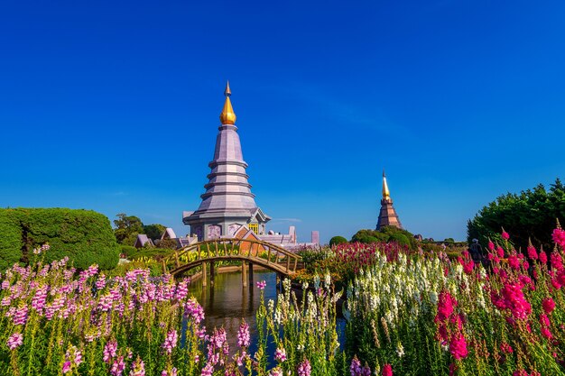 タイのチェンマイにあるドイインタノン国立公園のランドマークパゴダ。