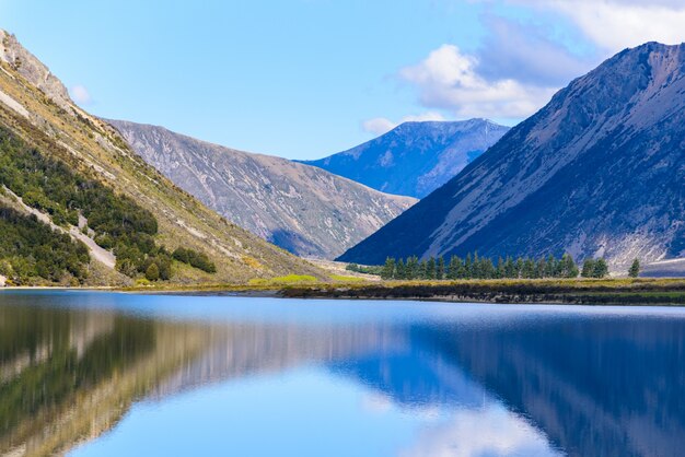 Landscape lake and mountain south island of New Zealand on a sunny day.